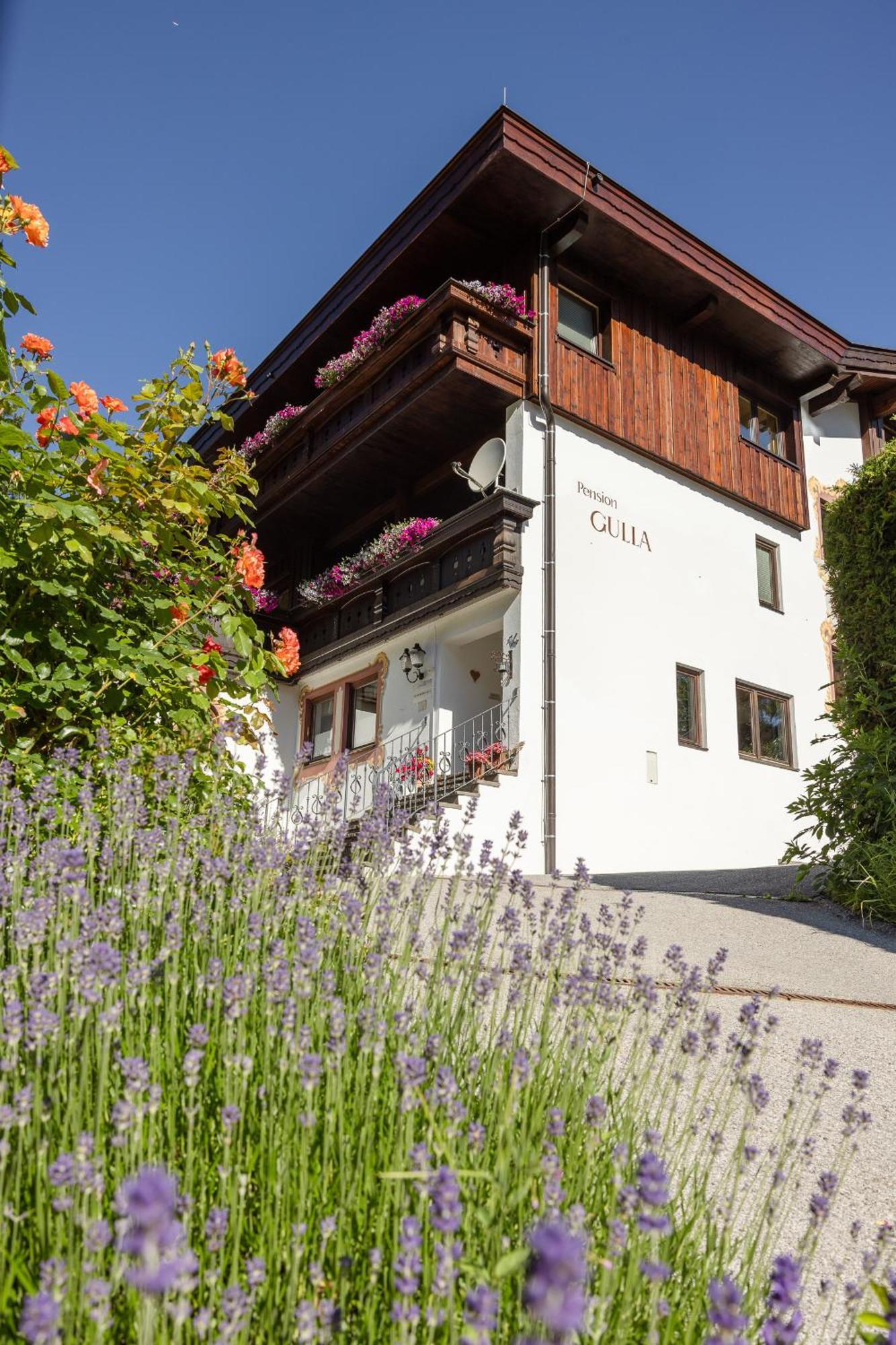 Pension Gulla - Ferienhaus Appartements B&B Нойщифт им Щубайтал Екстериор снимка
